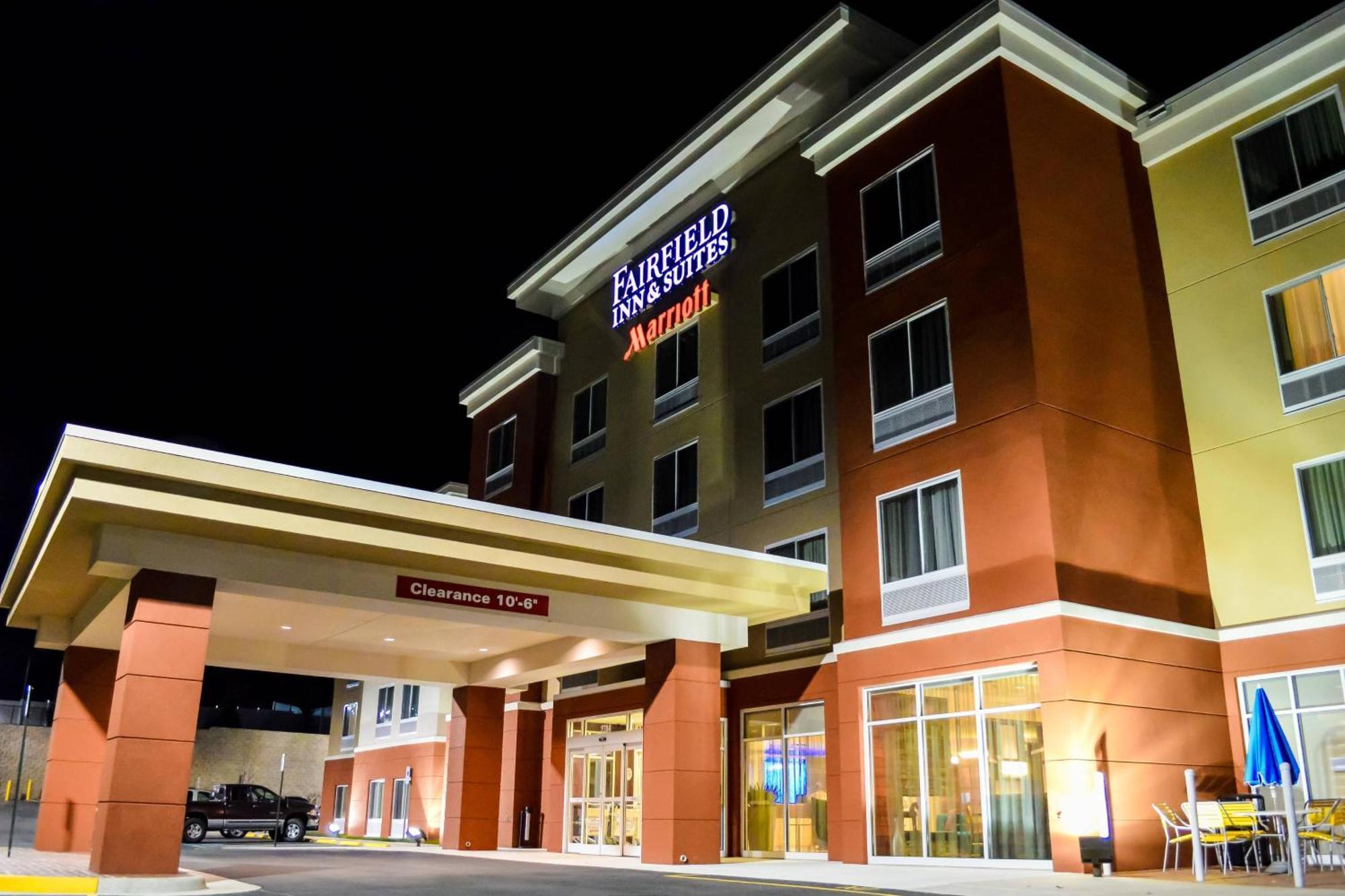 Fairfield Inn & Suites By Marriott Stafford Quantico Exterior photo